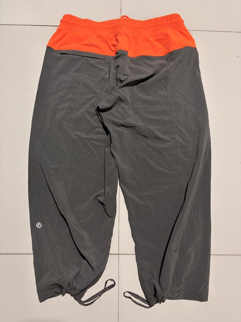 Lululemon Cropped Wide Leg Pants (Category: Activewear) located in Santa Rosa. Submitted by vicchamp (Listing ID 1460183318, Image 2). Description: .