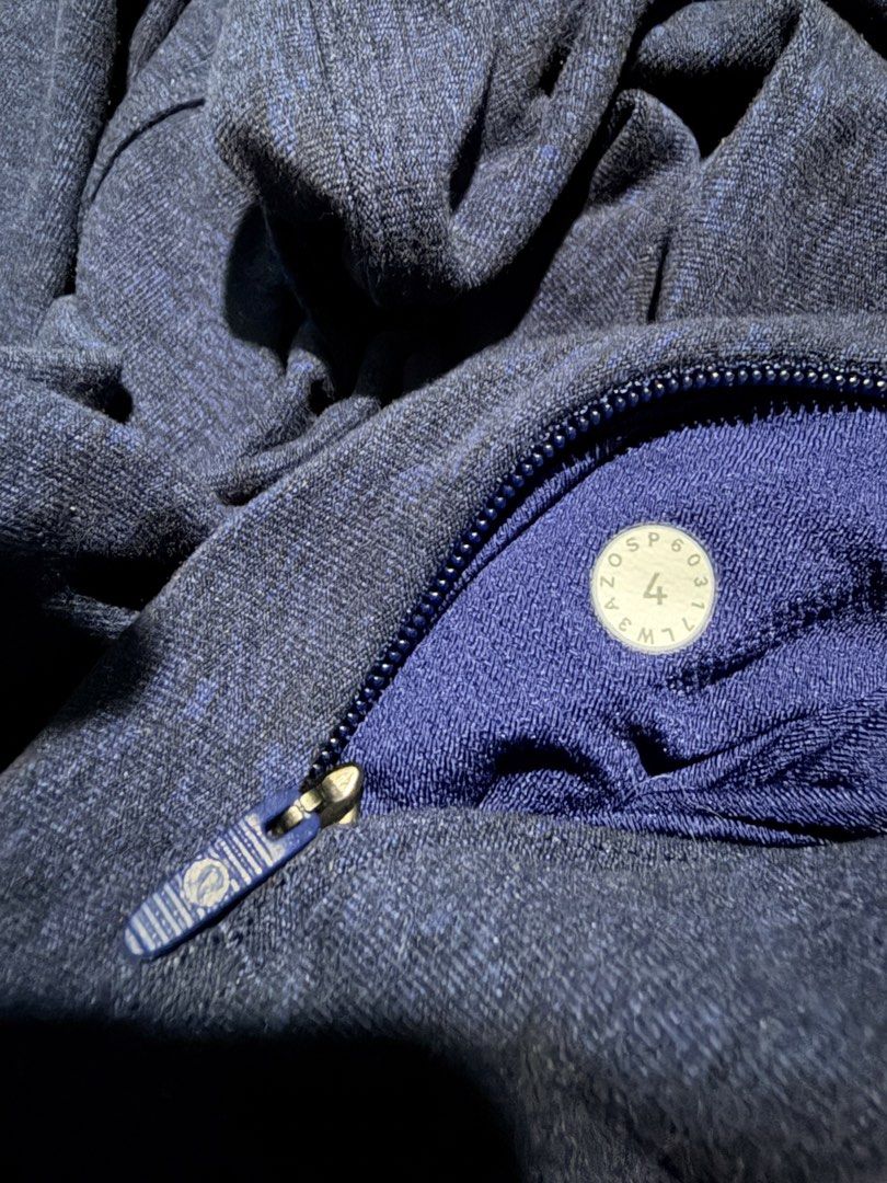 Lululemon Extra Mile Long Sleeve (Category: Activewear) located in Santa Rosa. Submitted by vicchamp (Listing ID 1460186909, Image 3). Description: .