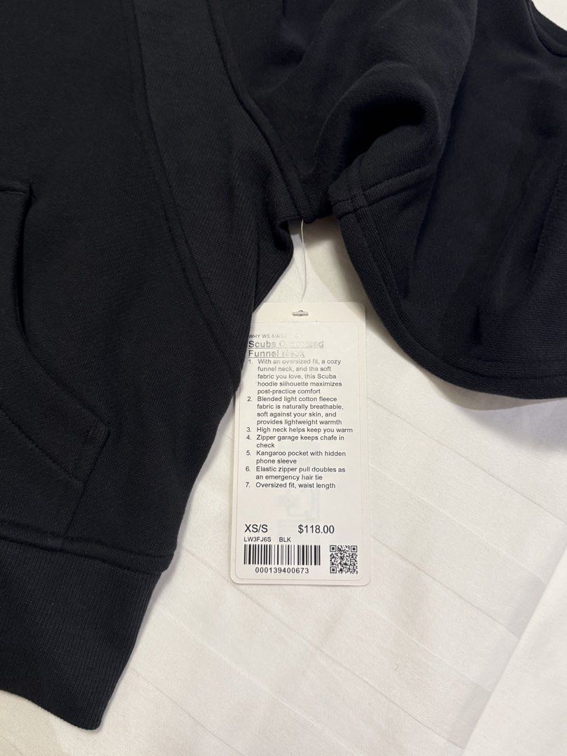 Lululemon scuba oversized funnel neck (Category: Coats, Jackets and Outerwear) located in Muntinlupa City. Submitted by pamalmeda (Listing ID 1460197797, Image 3). Description: Size XS/S.