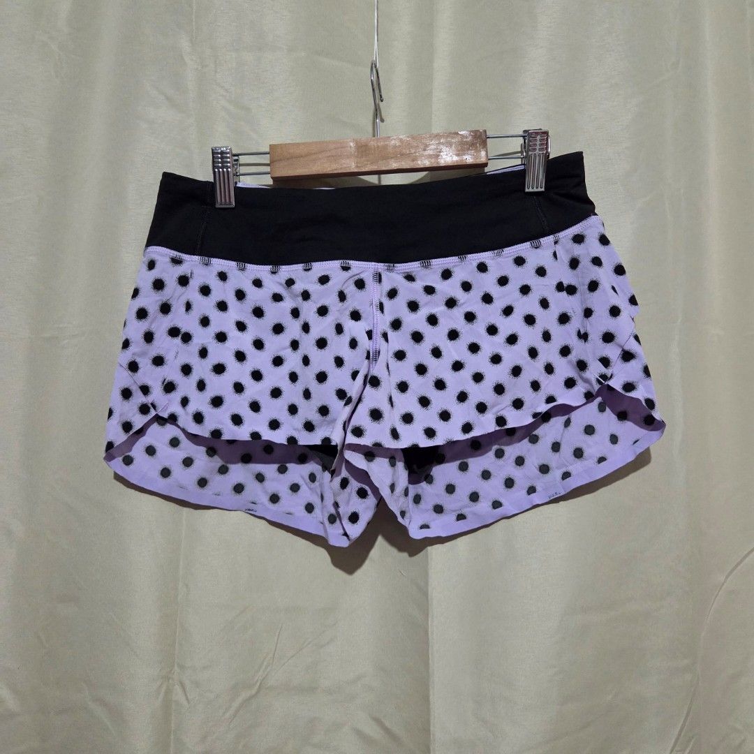 LULULEMON SIZE 4 (Category: Activewear) located in Santiago. Submitted by fromboxes (Listing ID 1460251326, Image 1). Description: Like new BUT FADED LOGO Ships thru J&T Isabela North Luzon Shipping Nationwide No rush shipping 😊😊.