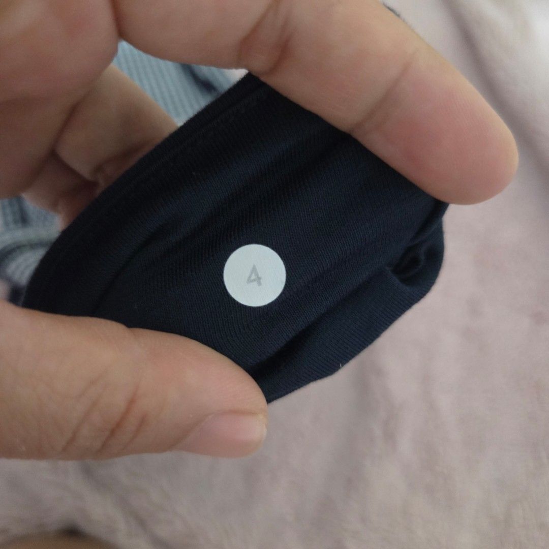 LULULEMON SIZE 4 (Category: Activewear) located in Santiago. Submitted by fromboxes (Listing ID 1460251529, Image 3). Description: 9/10 BUT SEE LOGO Ships thru J&T Isabela North Luzon Shipping Nationwide No rush shipping 😊😊.