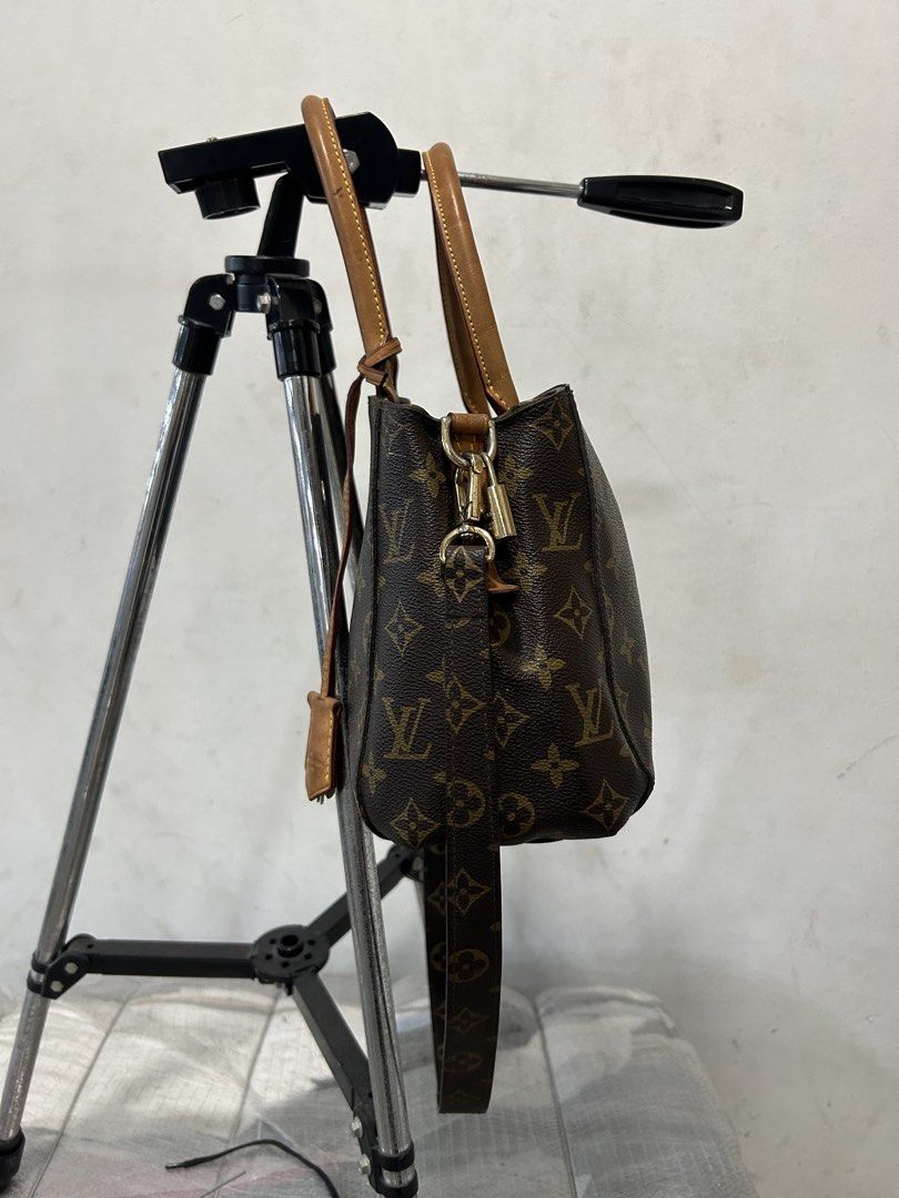 LV montaige (Category: Luxury Bags & Wallets) located in Bacolod City. Submitted by fyceee (Listing ID 1460203690, Image 3). Description: Lv montaige Rank AB .