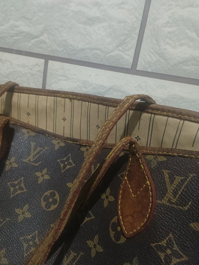 Lv project bag (Category: Luxury Bags & Wallets) located in Las Pinas. Submitted by kuya_erick (Listing ID 1460195166, Image 2). Description: LV project bag complete details posted 1500 + sf las pinas meet up.