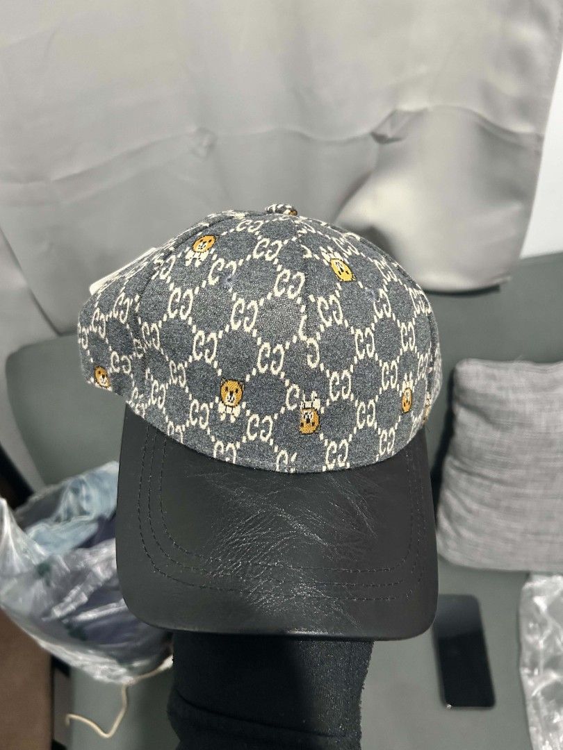 LV/GUCCI HAT (Category: Luxury Accessories) located in Nasugbu. Submitted by jhonmark_08 (Listing ID 1460123470, Image 2). Description: Pang PSG to guyss.