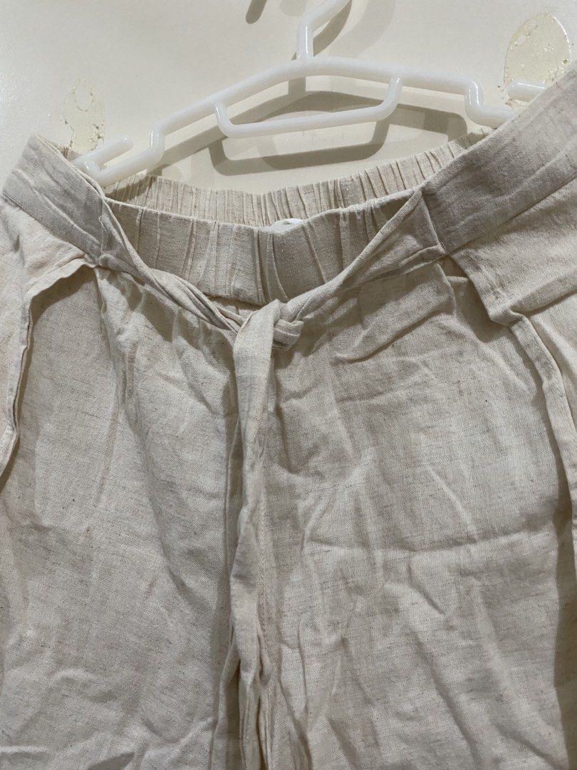 MANGO Casual Beige Linen Culottes (Category: Other Bottoms) located in Taguig. Submitted by maly01_ (Listing ID 1460210151, Image 2). Description: - flowy linen fabric dm for inquiries :).