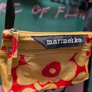 （分類：）位於 。 由 lennymarimekko 提交（商品編號 1460222861，圖片 1）。簡介： 。