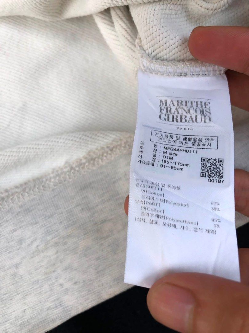 MARITHE HOODIE (Category: Coats, Jackets and Outerwear) located in Bacolod City. Submitted by truk_thrift (Listing ID 1460277387, Image 3). Description: Hoodie women’s crop-top.