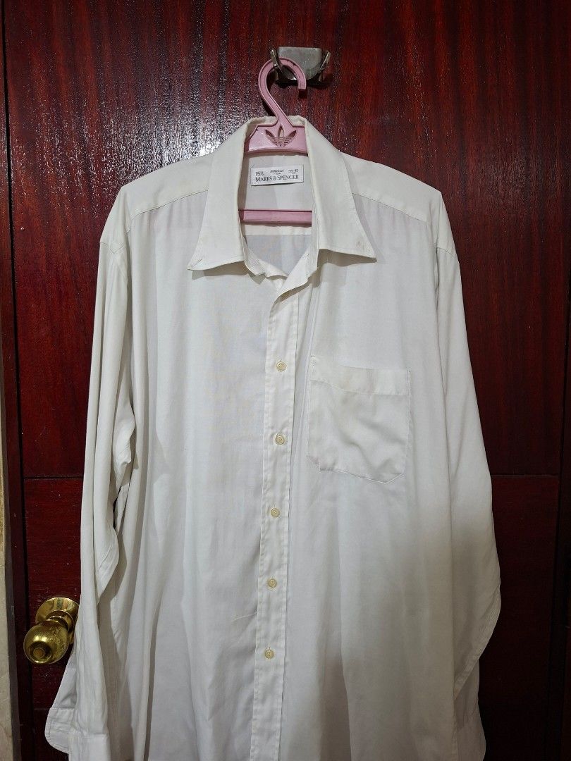 Marks & Spencer Dirty White Button-Up Shirt (Category: Tshirts & Polo Shirts ) located in Quezon City. Submitted by jarbzpreloved (Listing ID 1460286231, Image 1). Description: PRICE IS SLIGHTLY NEGOTIABLE. !!READ ME!! !!!BASAHIN MUNA!!! Good day! Welcome to my carousel store!! :-) Please read me! For my location, it is approx QUEZON AVENUE, QUEZON CITY. I will give my actual location once you are a confirmed buyer. For meetups, Unfortunately, I 