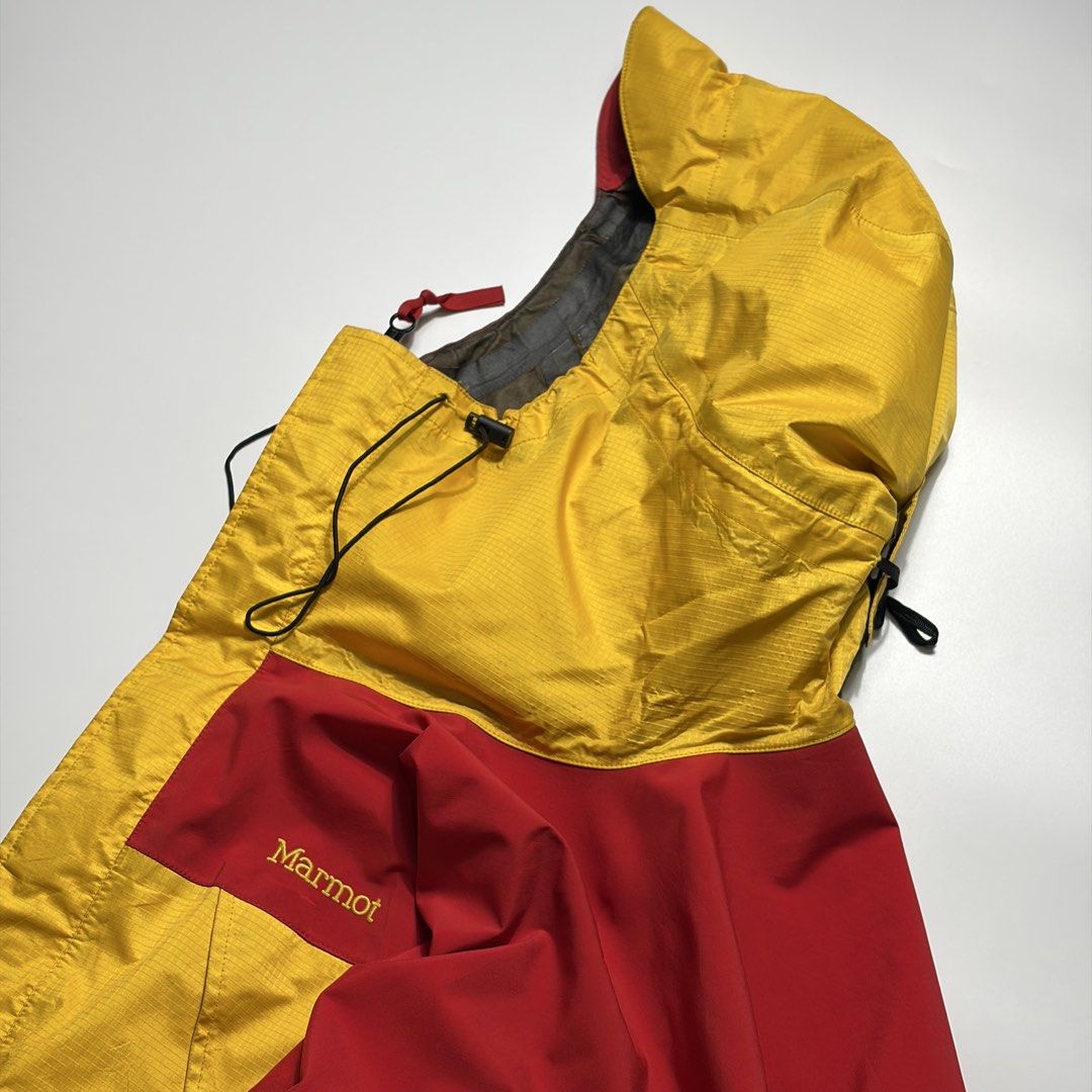 Marmot Goretex Windbreaker Jacket (Category: Coats, Jackets and Outerwear) located in Makati City. Submitted by tulakngdamit.ph (Listing ID 1460279971, Image 2). Description: Wts! WTS! Marmot Outdoor Windbreaker Jacket Width: 25 Inches Length: 32 Inches Excellent Need Wash Fresh from Bale!.