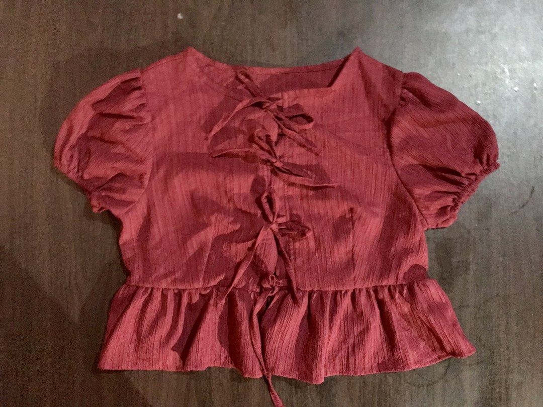 Maroon Peplum Top (Category: Blouses) located in Rizal. Submitted by ninaikomaui (Listing ID 1460170720, Image 1). Description: (actual color may vary due to lighting) PRELOVED | Used once only. » no COD, payment first » buyer will shoulder shipping fee » no return/exchange/refund 📍 Rodriguez, Rizal kindly DM me if interested 💗.
