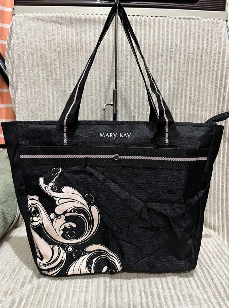 Mary Kay Shoulder Bag (Category: Shoulder Bags) located in Zamboanga. Submitted by eladprelovedfinds (Listing ID 1460263207, Image 1). Description: .