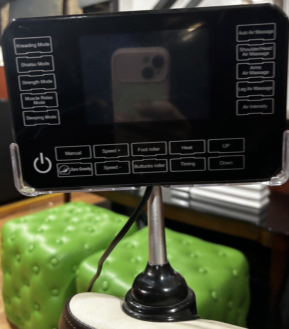 Massage chair (Category: Other Home Appliances) located in Marikina City. Submitted by marieiram (Listing ID 1460253389, Image 2). Description: .