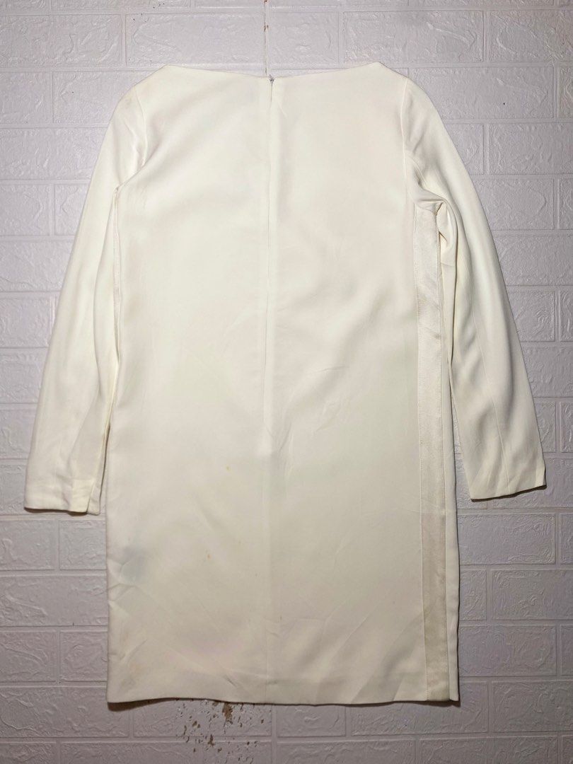 MASSIMO DUTTI IVORY WHITE DRESS (Category: Dresses) located in Tagbilaran City. Submitted by we_thrift (Listing ID 1460202434, Image 2). Description: Width:18 Length:35.