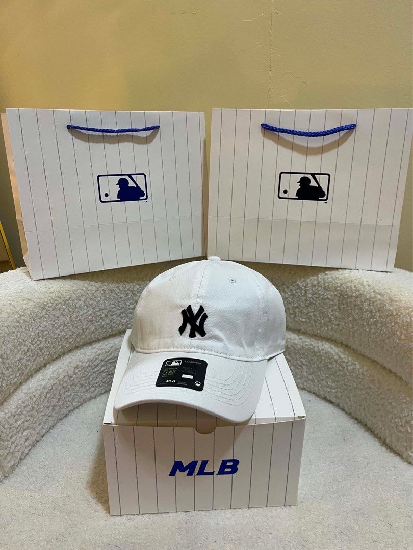 MŁB Caps 🧢 (Category: Caps & Hats) located in Baguio. Submitted by renzms (Listing ID 1460300804, Image 3). Description: MŁB CAPS🧢 ALL COLORS AVAILABLE ✅with etiketa & hangtag ✅yes to choosing designs ✅own actual | what u see is what u get! ₱399 each — (with mlb box & paper bag) —payment via gcash | landbank | maribank —tiktok co available —shipping nationwide Visit our IG/threads @alimuir.co :).