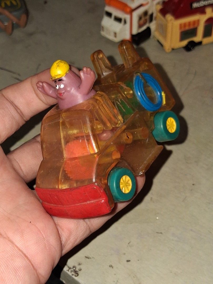 Mcdonalds happy meal (Category: Character Goods) located in Manila. Submitted by marcas022798212 (Listing ID 1460260696, Image 1). Description: .