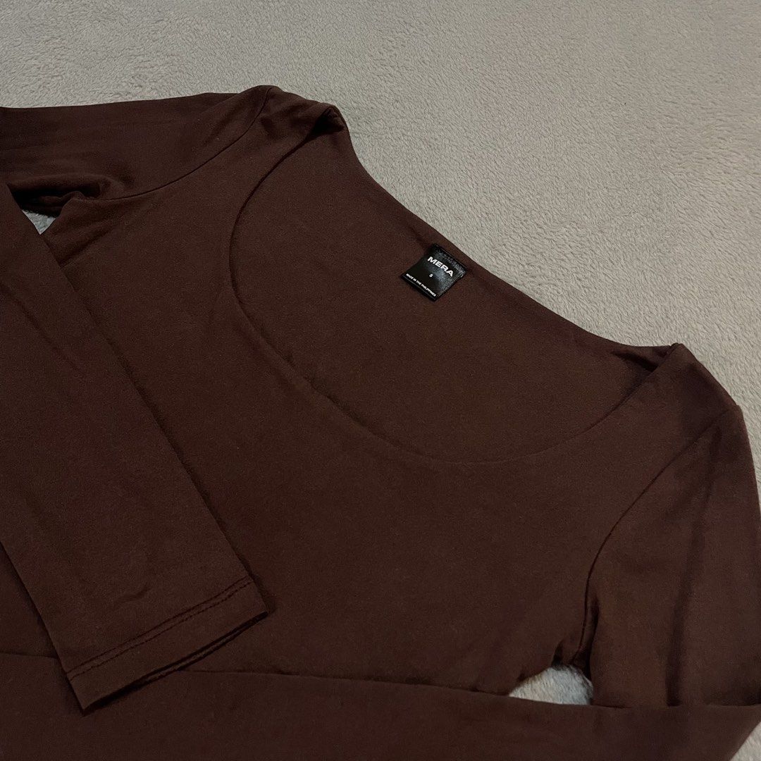 MERA Alexa Brown Square Neck Long Sleeve Top (Category: Longsleeves) located in Taguig. Submitted by shopgrocer (Listing ID 1460160621, Image 3). Description: - Brand: MERA - Size: S (EU 36 / UK 8 / US 4) - 33-35” bust - 27-29” waist.