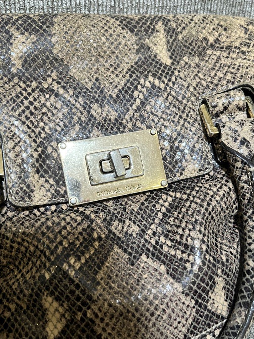 Michael Kors Python-Embossed Leather Satchel / Crossbody (Category: Luxury Bags & Wallets) located in Manila. Submitted by kstyles.ph (Listing ID 1460127701, Image 2). Description: Authentic Michael Kors Python-Embossed Leather Satchel / Crossbody - Slightly Negotiable - First owned (Well-used) - QC LOC.