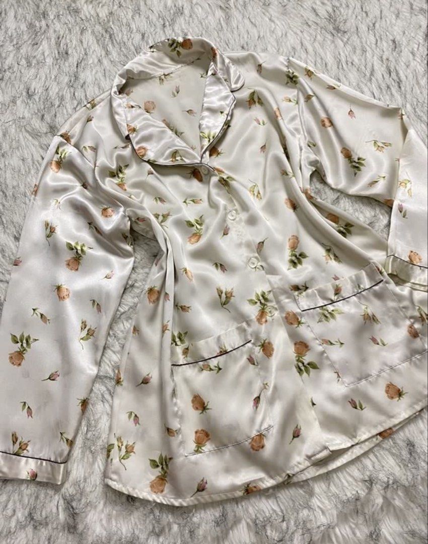 Mid sleep dress (medium) (Category: Undergarments & Loungewear) located in Manila. Submitted by csjlgen (Listing ID 1460183099, Image 3). Description: .