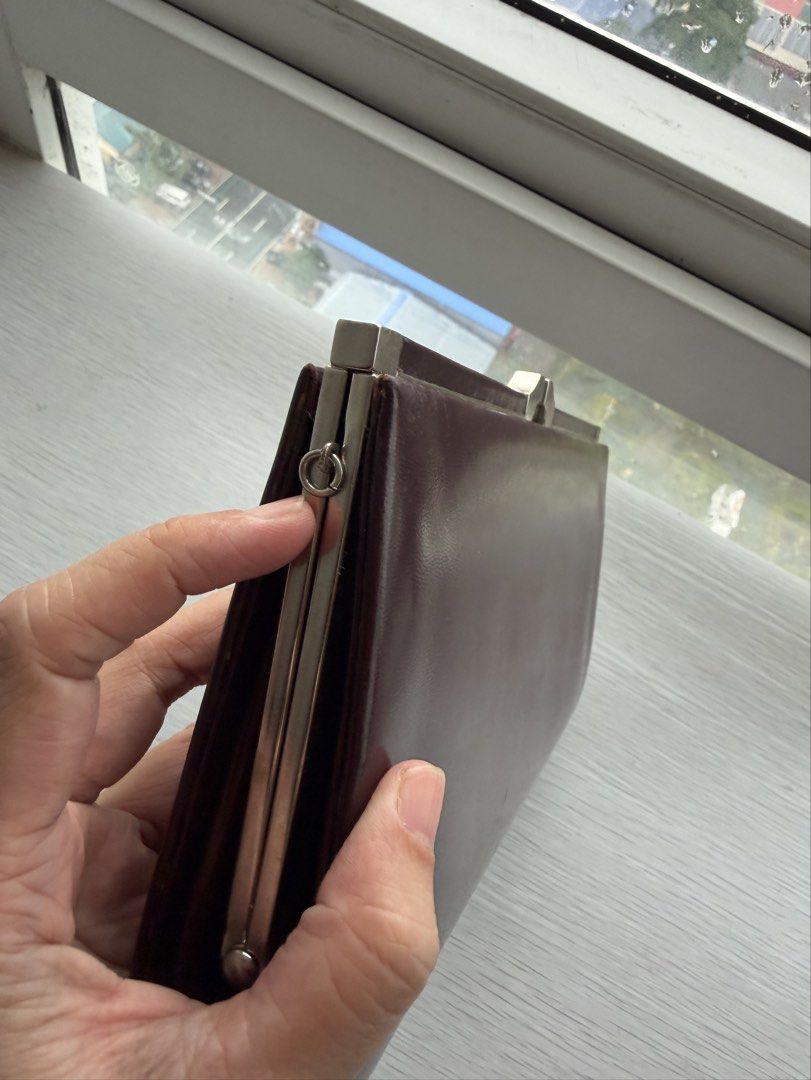 Milano Deep Burgundy Leather Clutch (Category: Clutches) located in Quezon City. Submitted by shopgood_mnl (Listing ID 1460265699, Image 2). Description: .