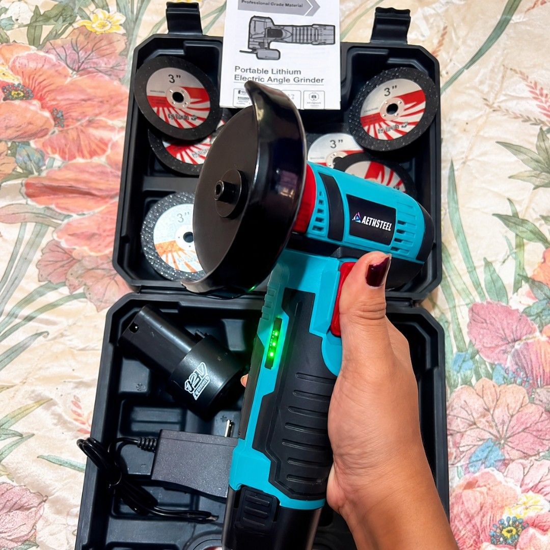 Mini Grinder Rechargeable 12v Battery with 12 Blades include (Category: Juicers, Blenders & Grinders) located in Quezon City. Submitted by dailydealhub (Listing ID 1460107666, Image 3). Description: Isa po akong Affiliate, kaya wala po akong on-hand na product. Kung gusto niyo pong mag-order ng product na katulad ng nasa listing, click niyo po ang link sa ibaba para ma-direct po kayo sa Store..