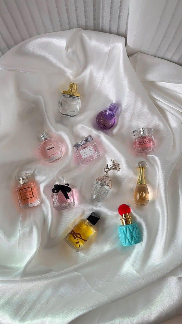 Mini HK Authentic Perfumes with Box ✨ (Category: Fragrance & Deodorants) located in Manila. Submitted by luxujeaem (Listing ID 1460115844, Image 3). Description: ♡ ₱750 each ♡ All HK sourced ♡ Oil based ♡ Perfect for travel size ♡ Collectibles.