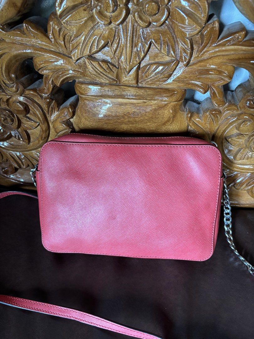 MK camera sling bag (Category: Cross-body Bags) located in Naga. Submitted by closet_redux (Listing ID 1460130144, Image 2). Description: Mk sling bag Need wash inside Sign of use.