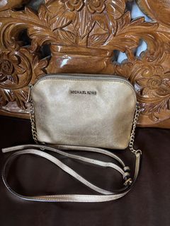(Category: ) located in . Submitted by closet_redux (Listing ID 1460134899, Image 1). Description: .