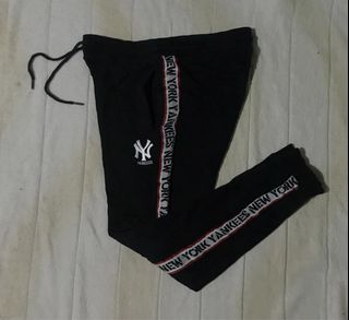 (Category: ) located in . Submitted by bashthriftstuff123 (Listing ID 1460171704, Image 1). Description: .