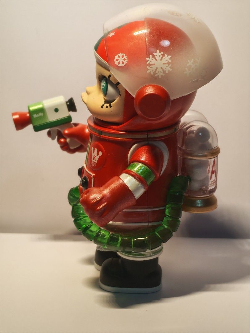 Popmart Space Molly Series 1 Christmas (Category: Designer & Blind Box Toys) located in Quezon City. Submitted by destashingme (Listing ID 1460126437, Image 2). Description: Space Molly Series 1 Christmas Figure Only .