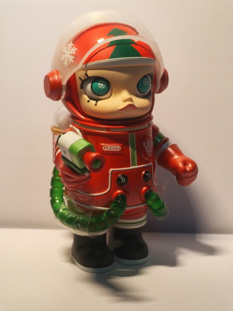 Popmart Space Molly Series 1 Christmas (Category: Designer & Blind Box Toys) located in Quezon City. Submitted by destashingme (Listing ID 1460126437, Image 1). Description: Space Molly Series 1 Christmas Figure Only .