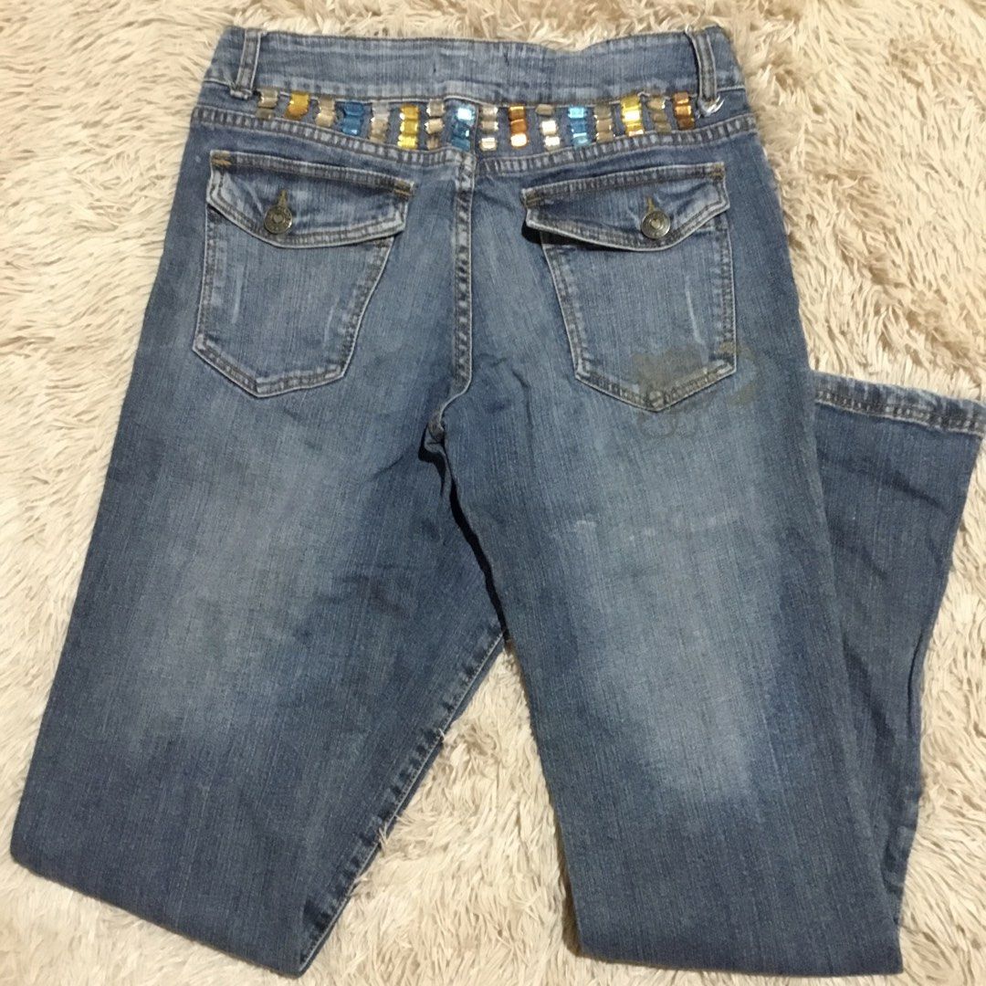 Morgan Rhinestones Flare Pants (Category: Jeans) located in Baguio. Submitted by jaaanee (Listing ID 1460196219, Image 2). Description: No issue MOD : JNT MOP : GCASH.