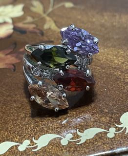 (Category: ) located in . Submitted by timeless-trinkets (Listing ID 1460257827, Image 1). Description: .