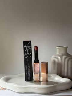 (Category: ) located in . Submitted by makeupgoodiess (Listing ID 1460192099, Image 1). Description: .