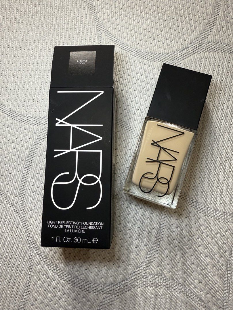 NARS Light Reflecting Foundation - Light 3 Gobi (Category: Makeup) located in Las Pinas. Submitted by ashdsm (Listing ID 1460207789, Image 1). Description: NARS Light Reflecting Foundation Shade: Gobi Full size Used 3x.