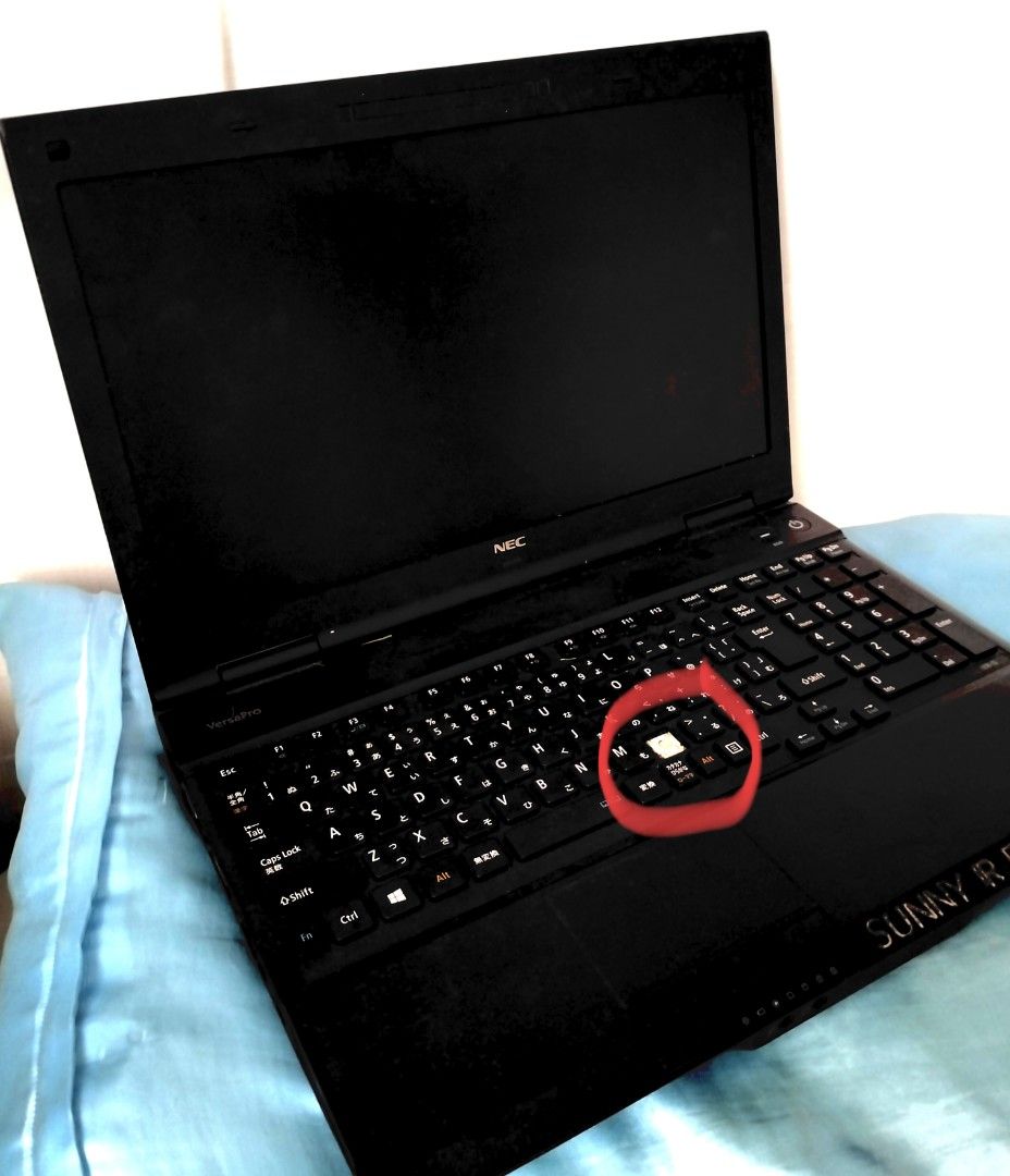 Nec laptop versa pro (Category: Laptops & Notebooks) located in Quezon City. Submitted by sunnyungcart (Listing ID 1460110428, Image 1). Description: please read!📌 missing some piece of keyboard and meron hindi nagana (kayo nalang mag pagawa) dapat naka charge siya habang ginagamit kasi mabilis na din siya malowbat( Need battery replacement) and yung screen may glitch na line (hindi ko alam ano nangyari) mabigat siya and malaki.. buy as is manag