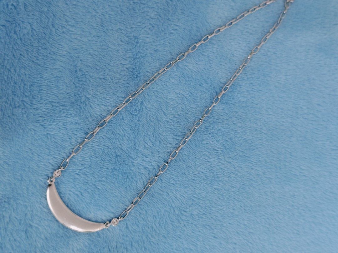 Necklace silvertone (Category: Other Accessories) located in Zamboanga. Submitted by ckealia (Listing ID 1460107963, Image 1). Description: silvertone Japan source accessories no markings non tarnish Reminders; When u click offer be sure u can pay..be a responsible buyer‼️.