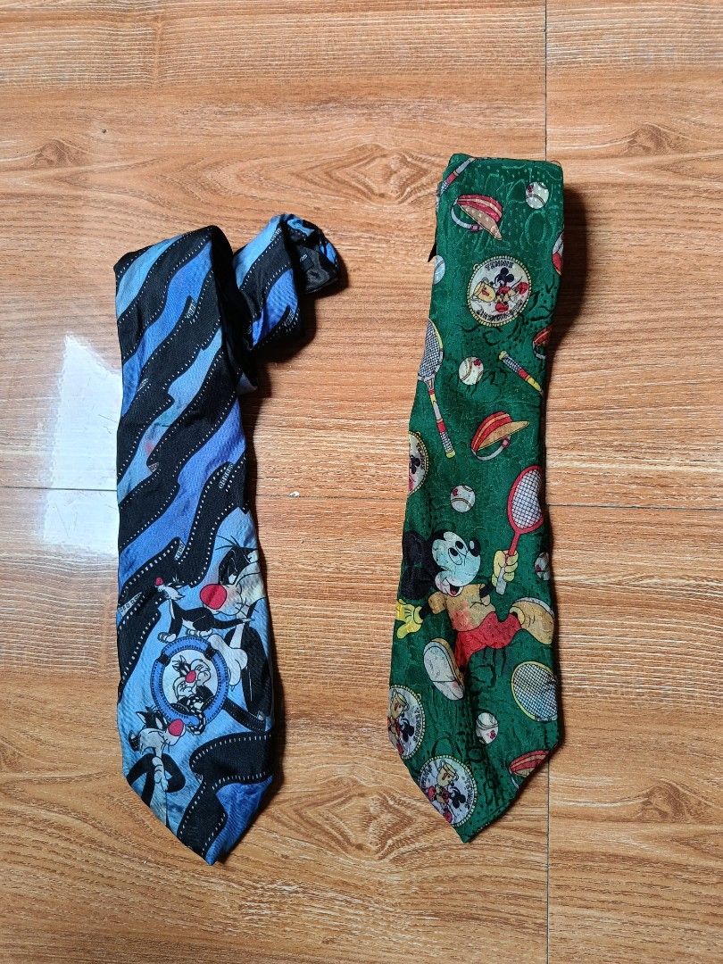 Necktie VTG Warner and mickey mouse (Category: Ties) located in Quezon City. Submitted by tedthrift (Listing ID 1460105925, Image 1). Description: issue stain 250 aspack.