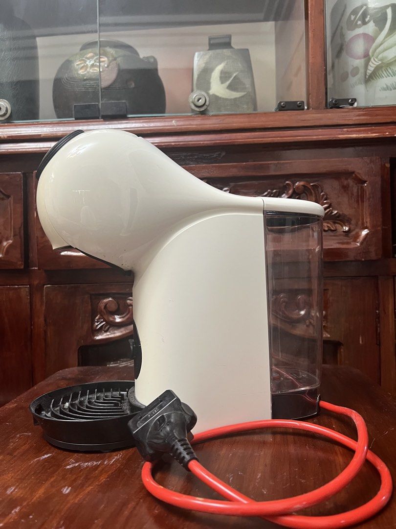 Nescafe Dolce Gusto Genio S Basic (Category: Coffee Machines & Makers) located in Manila. Submitted by matsuokaai52643 (Listing ID 1460171103, Image 3). Description: .