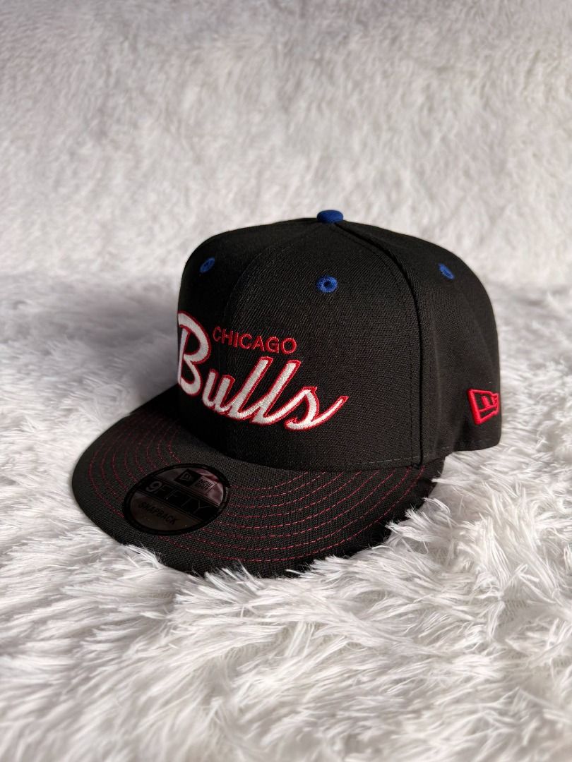 New Era Chicago Bulls Script 🏀🔥 (Category: Caps & Hats) located in Pasig City. Submitted by markyboi888 (Listing ID 1460186524, Image 2). Description: New Era Chicago Bulls Script 🏀🔥 On hand | Ready to ship or pick up 📦🛵 🧢9FIFTY Adjustable Snapback / One Size Fits Most (OSFM) 💯Brand new ✅️Guaranteed Authentic 📍Pasig 📩 DM to purchase or for any additional inquiries. ⚠️ Disclaimer: Not affiliated with the featured brand. All rights belong