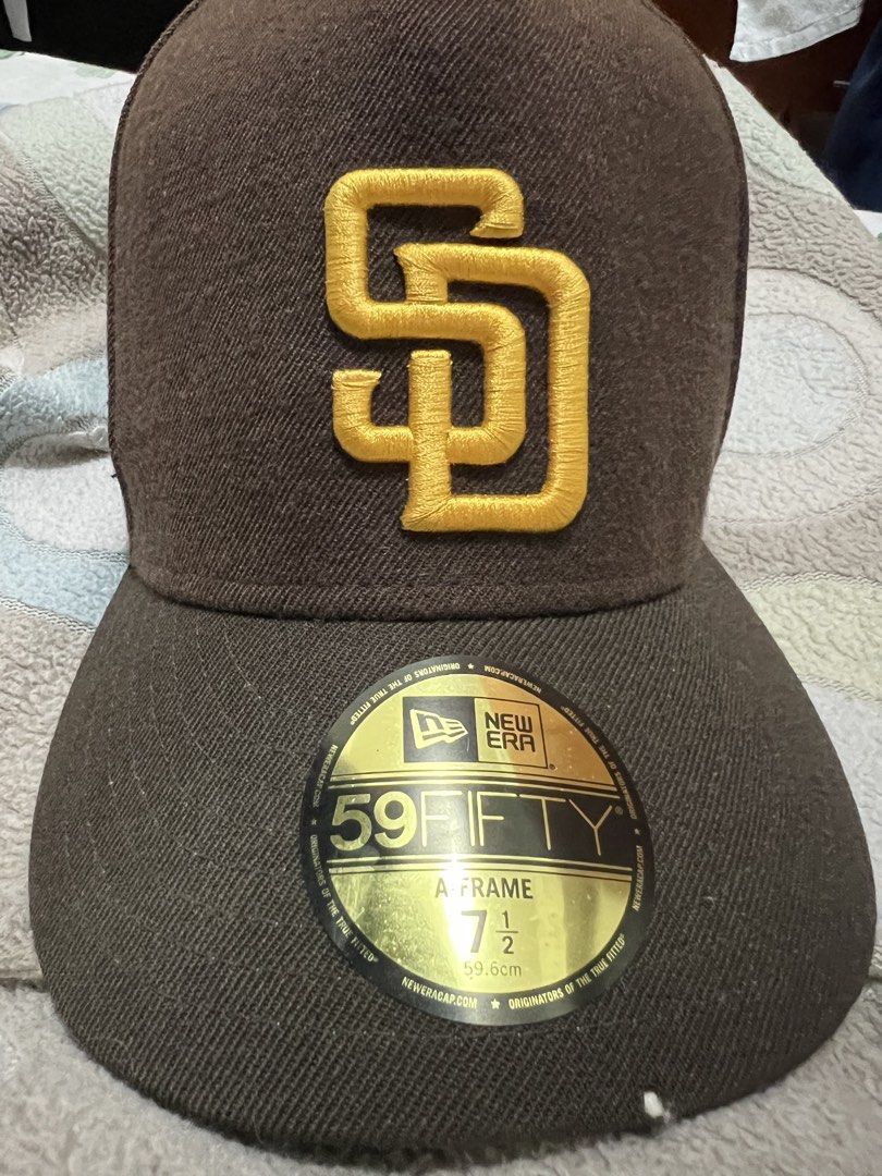 NEW ERA SAN DIEGO CAP (Category: Caps & Hats) located in Paranaque City. Submitted by antonio09 (Listing ID 1460202937, Image 1). Description: Got it new but too big open for nego +SF.
