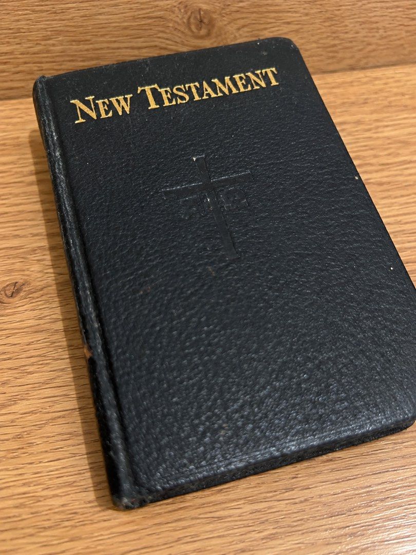 New Testament Confraternity Version Illustrated Catholic Bible (Category: Religion Books) located in Rodriguez. Submitted by KuyaEl09 (Listing ID 1460207414, Image 3). Description: 11. The New Testament of Our Lord and Savior Jesus Christ A Revision of the Challoner-Rheims Version Edited by Catholic Scholars Under the Patronage of the Episcopal Committee of the Confraternity of Christian Doctrine 1965, Catholic Book Publishing Company Vintage-Gen