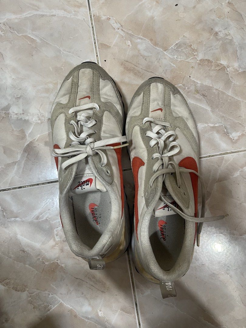 Nike Air Max Dawn (Category: Sneakers) located in Manila. Submitted by talas.pieces (Listing ID 1460197926, Image 2). Description: Nike Air Max Dawn FOR SALE PRICE: ₱1,299 Condition: Pre-loved shoes Size: US 9 Color way: White/Light Bone/Black/ Picante Red SRP/Bought before: ₱5,895 Mode of Payment: BPI/GCASH/Maribank Delivery: J&T or Lalamove.