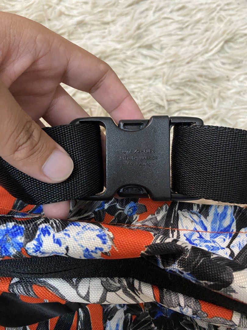 Nike Beltbag (Category: Belt bags, Clutches and Pouches) located in Aurora. Submitted by clarkmelvinthrift21 (Listing ID 1460259565, Image 3). Description: Name: Nike beltbag 📌Size: 📌Dimensions: 📌Condition: Excellent 📌Issue/Flaws: No issues 📌Color rate: 9.5 Location: Zamboanga del Sur, Mindanao.