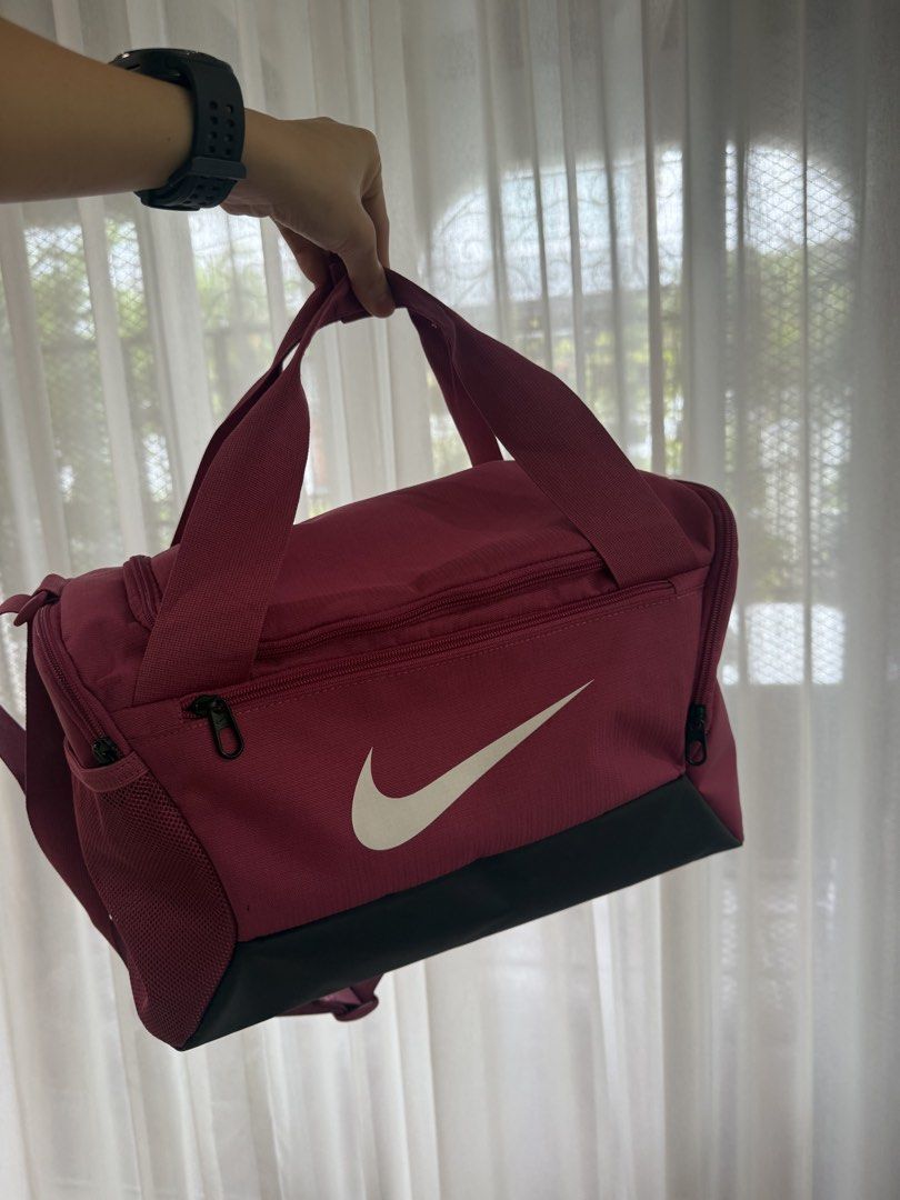 Nike Brasilia Training Duffel Bag (Category: Cross-body Bags) located in Manila. Submitted by v2024 (Listing ID 1460109270, Image 2). Description: Used once Extra small 24L.