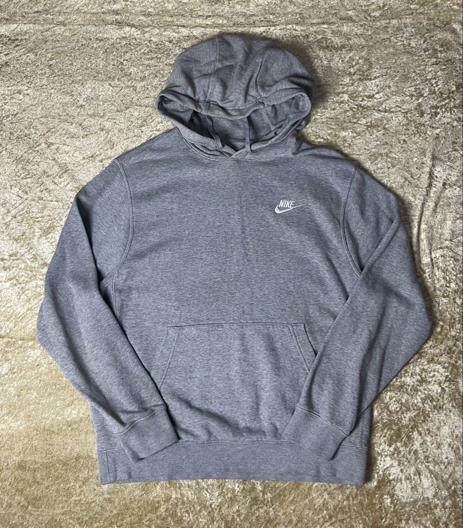 Nike Club Fleece Gray (Category: Hoodies) located in Iloilo. Submitted by alwen_thrifting (Listing ID 1460295071, Image 1). Description: Dimension: 23x28 Color rate: 9.3/10 Excellent condition Needs wash.