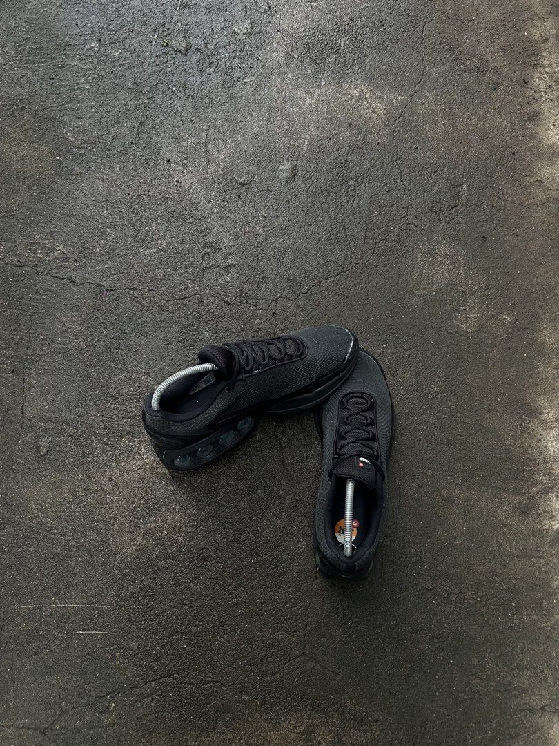 NIKE DN TRIPLE BLACK (Category: Casual Shoes) located in Candelaria. Submitted by thrift.2.new (Listing ID 1460232709, Image 2). Description: AS NEW CONDITION .