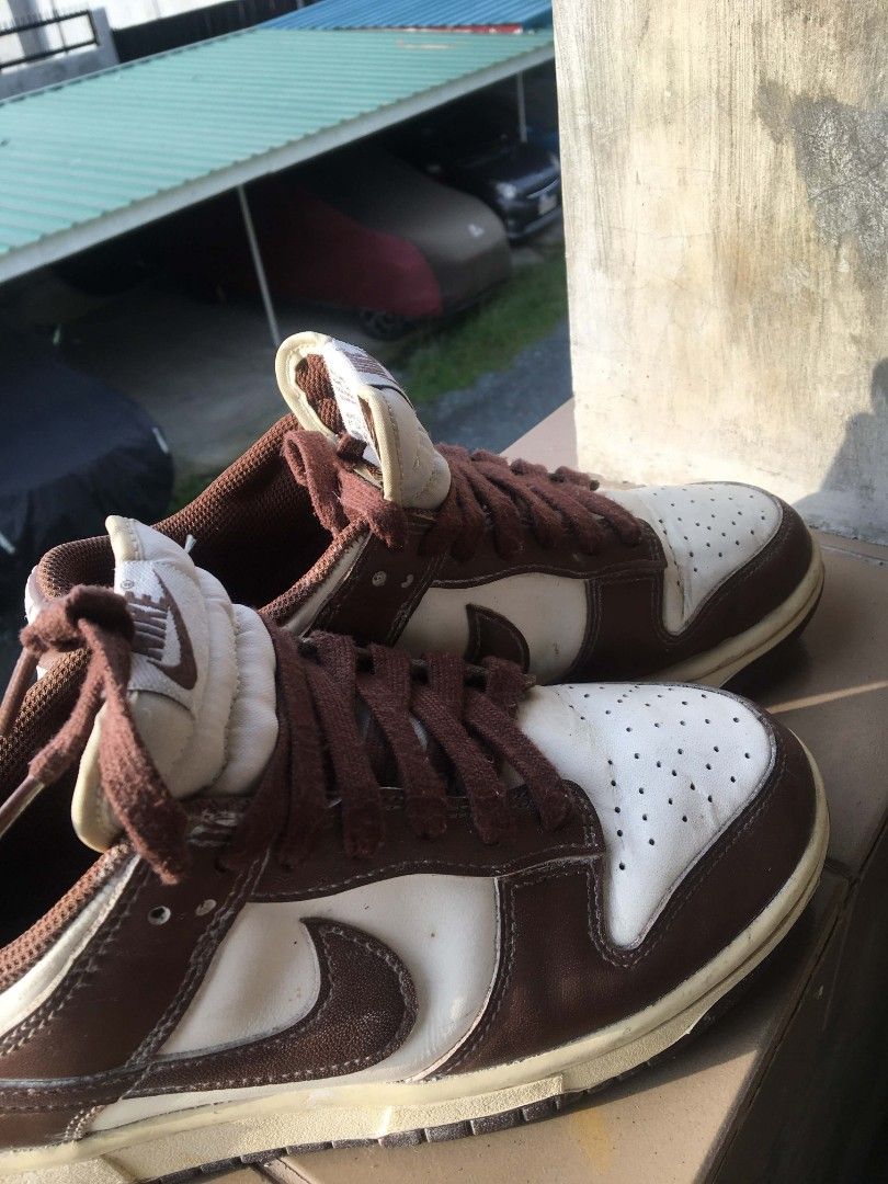 NIKE DUNK LOW CACAO WOW (Category: Sneakers) located in Manila. Submitted by baeblin.176 (Listing ID 1460149959, Image 2). Description: 🤎 PRELOVED CACAO WOW 🤎 Original Nike • No Box 📦❌ Still in good condition! ✨ Perfect for everyday fits Size 7👣.