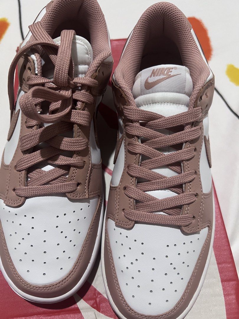 Nike Dunk Low Rose Whisper 8.5 (Category: Sneakers) located in Las Pinas. Submitted by peterjackstone (Listing ID 1460116111, Image 1). Description: 8.5 25.5cm from USA Made in Indonesia With box.