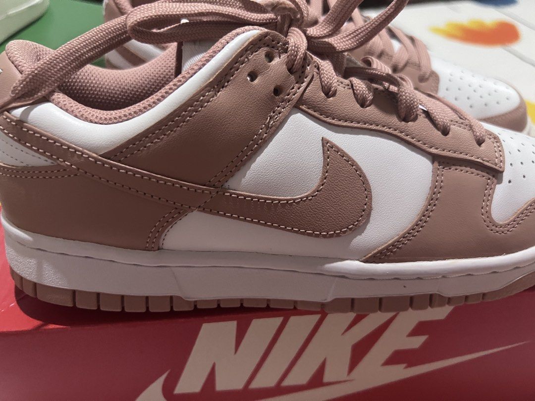 Nike Dunk Low Rose Whisper 8.5 (Category: Sneakers) located in Las Pinas. Submitted by peterjackstone (Listing ID 1460116111, Image 2). Description: 8.5 25.5cm from USA Made in Indonesia With box.