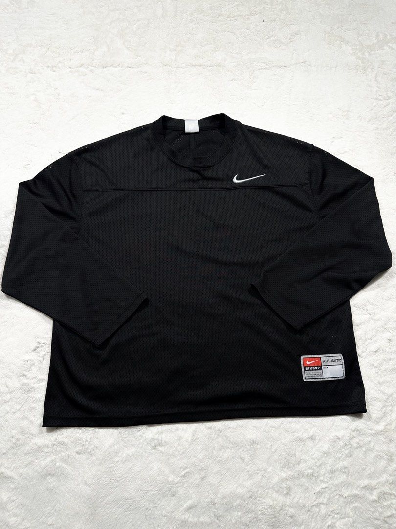 Nike longsleeve (Category: Tshirts & Polo Shirts ) located in Baguio. Submitted by denden071016 (Listing ID 1460295865, Image 1). Description: Nikexstussy Length 26 Width 25.